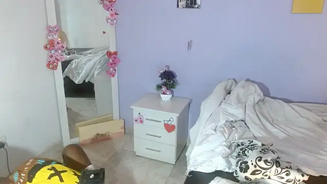 Snapshot of Kimandyuk chatting on 02/16/25, 02:42 Kimandyuk online show from 02/16/25, 02:42