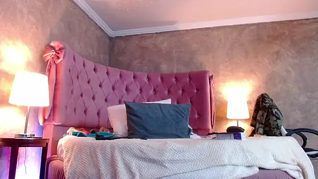 GabyPetit online show from 02/03/25, 08:03