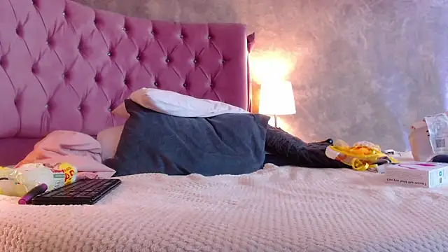 GabyPetit online show from 03/18/25, 02:47