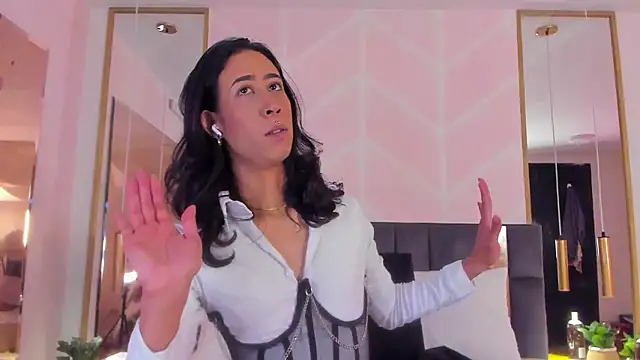 GabyPetit online show from 11/06/25, 08:54