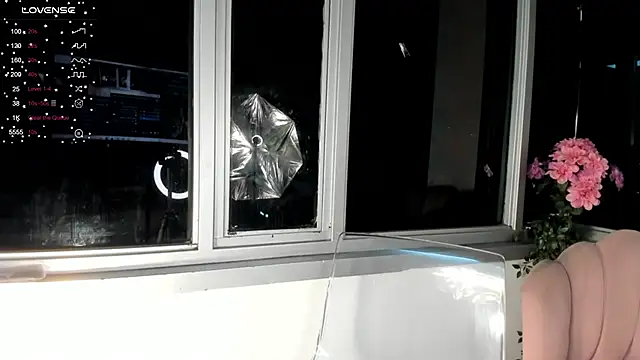 Snapshot of Megan_Lim chatting on 12/18/24, 10:19 Megan Lim online show from 12/18/24, 10:19