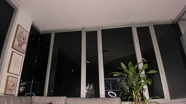 Snapshot of Megan_Lim chatting on 01/31/25, 10:42 Megan Lim online show from 01/31/25, 10:42