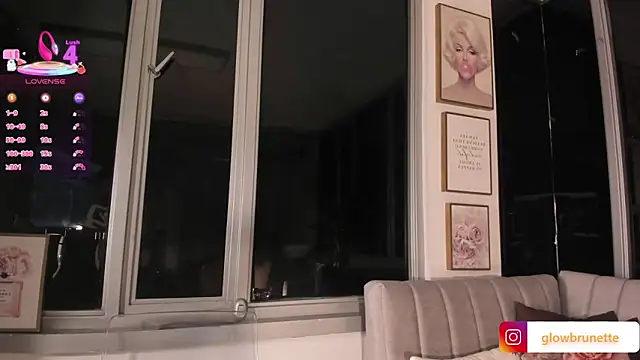 Snapshot of Megan_Lim chatting on 02/21/25, 10:17 Megan Lim online show from 02/21/25, 10:17