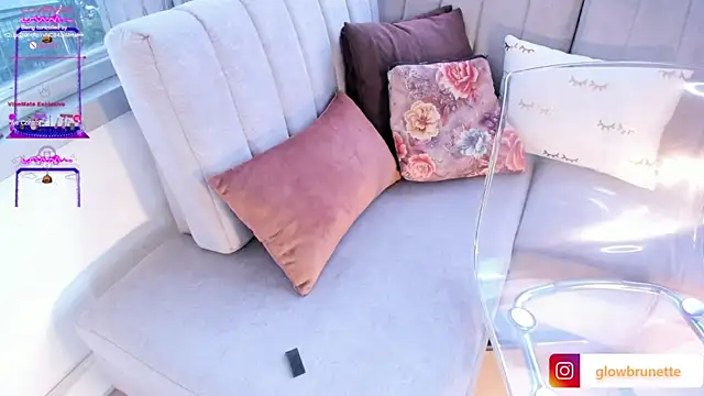 Snapshot of Megan_Lim chatting on 03/07/25, 01:07 Megan Lim online show from 03/07/25, 01:07