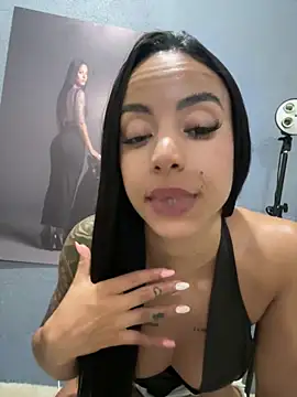 Snapshot of Elamesmamorena chatting on 05/18/26, 10:15 Elamesmamorena online show from 05/18/26, 10:15