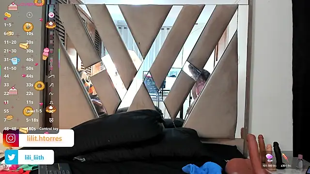 LILITH TORRES1 online show from 11/21/25, 10:19