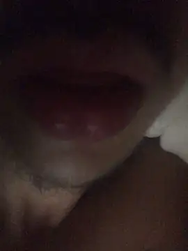 Snapshot of favormaker chatting on 12/16/24, 02:04 favormaker online show from 12/16/24, 02:04