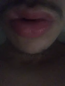 Snapshot of favormaker chatting on 12/17/24, 05:15 favormaker online show from 12/17/24, 05:15