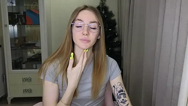 Snapshot of littlevildevil chatting on 12/27/24, 11:39 littlevildevil online show from 12/27/24, 11:39