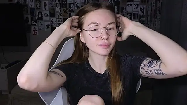 littlevildevil online show from 05/15/26, 08:10