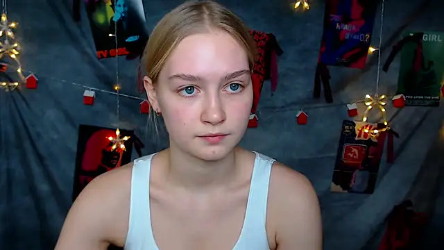 MademoiselleCl online show from 12/19/25, 01:07