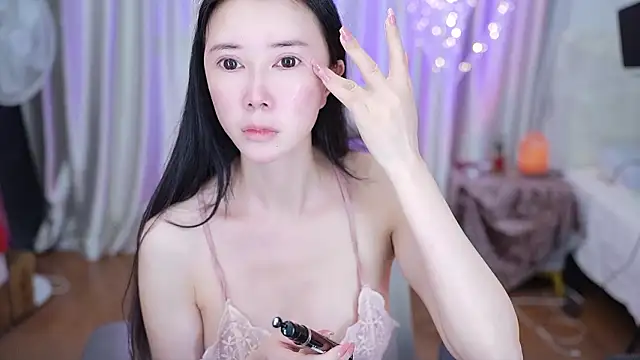 Snapshot of nono_babyy chatting on 02/12/26, 01:33 nono babyy online show from 02/12/26, 01:33