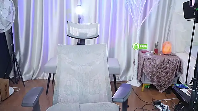 Snapshot of nono_babyy chatting on 02/18/26, 01:34 nono babyy online show from 02/18/26, 01:34