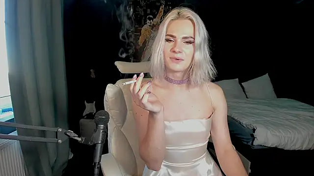 Snapshot of Milena_marshmalows chatting on 12/13/24, 07:47 Milena marshmalows online show from 12/13/24, 07:47