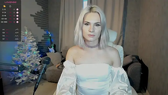 Snapshot of Milena_marshmalows chatting on 12/19/24, 09:51 Milena marshmalows online show from 12/19/24, 09:51