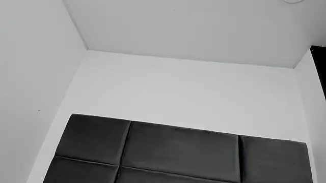 Lizz Luna online show from 10/14/25, 02:18