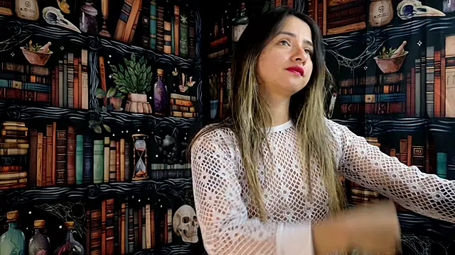 Snapshot of julietta___jackson chatting on 11/12/25, 08:41 julietta jackson online show from 11/12/25, 08:41