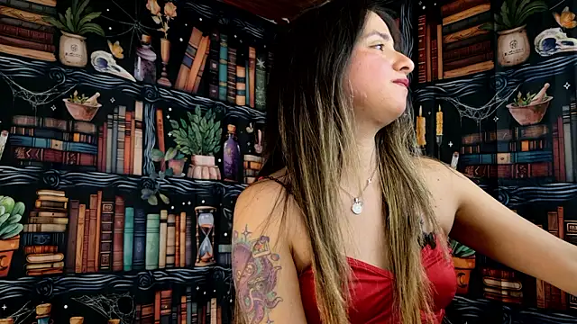 Snapshot of julietta___jackson chatting on 02/14/26, 09:22 julietta jackson online show from 02/14/26, 09:22