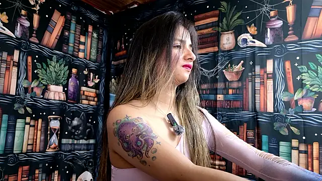 Snapshot of julietta___jackson chatting on 03/07/26, 07:22 julietta jackson online show from 03/07/26, 07:22