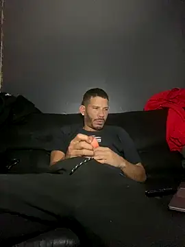 Snapshot of Chico_Bellaco chatting on 12/20/25, 05:47 Chico Bellaco online show from 12/20/25, 05:47