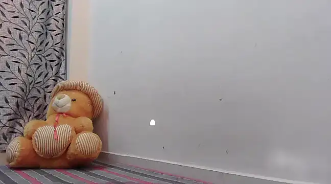 ANANYA-TIWARI online show from 02/23/25, 03:56