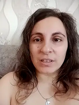 Snapshot of ShelaDiass chatting on 01/16/26, 05:11 ShelaDiass online show from 01/16/26, 05:11