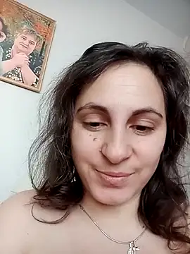 Snapshot of ShelaDiass chatting on 01/18/26, 06:39 ShelaDiass online show from 01/18/26, 06:39