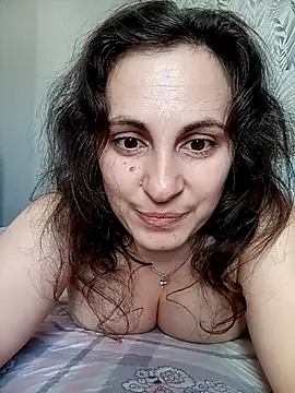 Snapshot of ShelaDiass chatting on 02/05/26, 05:23 ShelaDiass online show from 02/05/26, 05:23