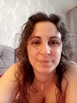 Snapshot of ShelaDiass chatting on 02/11/26, 04:17 ShelaDiass online show from 02/11/26, 04:17