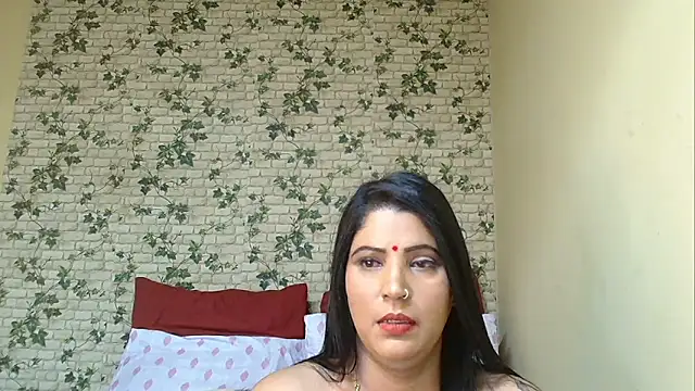 Snapshot of XIndianintimacy chatting on 04/18/26, 07:58 XIndianintimacy online show from 04/18/26, 07:58