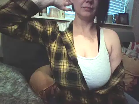 Snapshot of Big-Tits-McGee chatting on 01/29/25, 03:37 Big-Tits-McGee online show from 01/29/25, 03:37