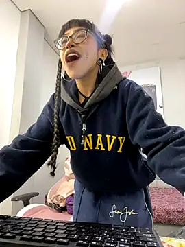 Violetta Suky online show from 09/29/25, 01:38