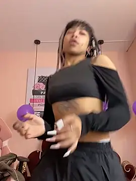 Violetta Suky online show from 10/18/25, 01:01