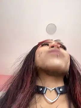 Violetta Suky online show from 11/27/25, 01:13