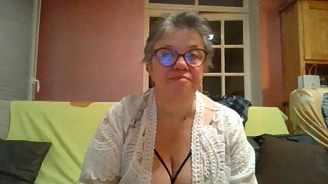 Vandeae44 online show from 03/23/26, 08:46