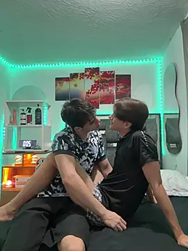 Alex and Fabian online show from 04/25/26, 03:53