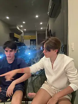 Alex and Fabian online show from 05/06/26, 12:19