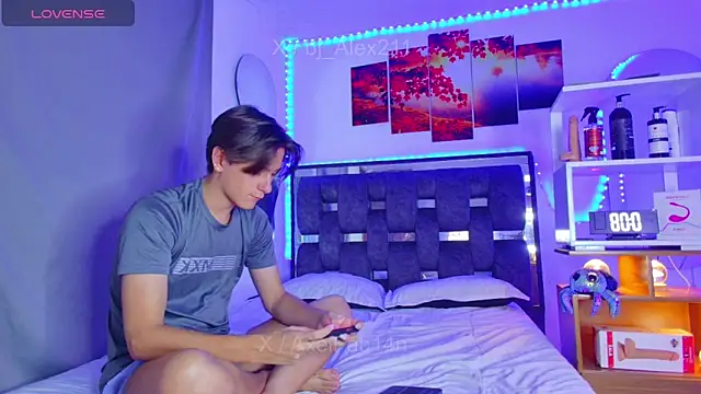 Alex and Fabian online show from 06/15/26, 08:33