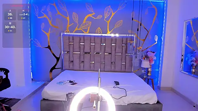 AlessiaDouce online show from 11/27/25, 08:22