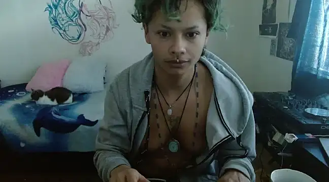 fenixmfx19 online show from 12/19/24, 01:07