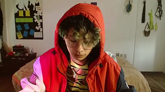 Snapshot of fenixmfx19 chatting on 01/14/25, 08:15 fenixmfx19 online show from 01/14/25, 08:15