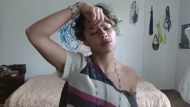 Snapshot of fenixmfx19 chatting on 02/23/25, 07:07 fenixmfx19 online show from 02/23/25, 07:07