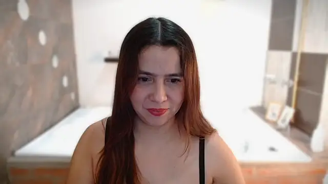 Snapshot of Heidy_Wells chatting on 09/30/25, 12:43 Heidy Wells online show from 09/30/25, 12:43