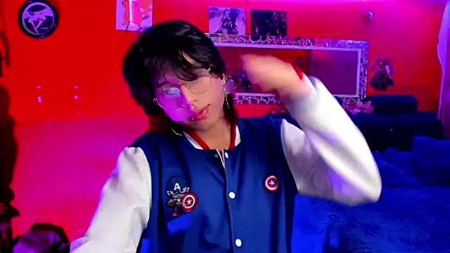 Snapshot of AnggelONfiree chatting on 01/15/25, 01:23 AnggelONfiree online show from 01/15/25, 01:23