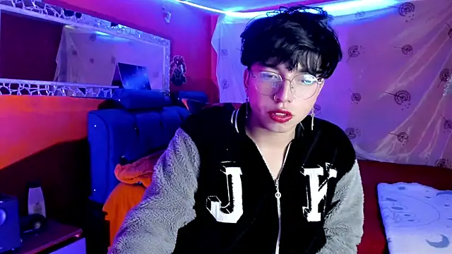 Snapshot of AnggelONfiree chatting on 09/09/25, 04:45 AnggelONfiree online show from 09/09/25, 04:45