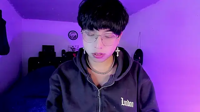 Snapshot of AnggelONfiree chatting on 02/11/26, 03:44 AnggelONfiree online show from 02/11/26, 03:44