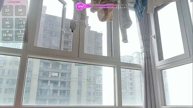 luoxuwen online show from 10/27/25, 03:21