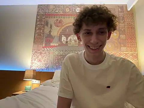 Snapshot of oypo chatting on 02/13/25, 08:24 oypo online show from 02/13/25, 08:24