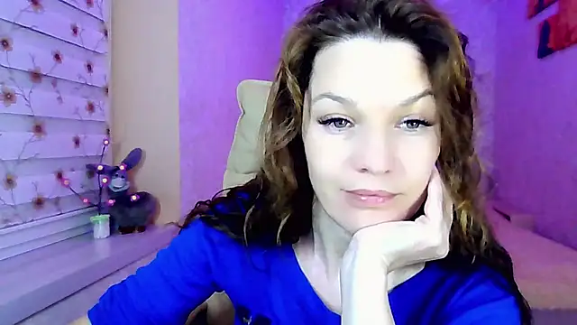 impossibleluna online show from 04/29/26, 07:20