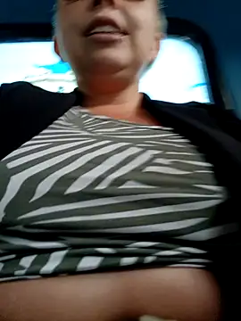 madelaine- online show from 01/02/25, 07:07